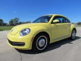 2012 Saturn Yellow Volkswagen Beetle 2.5L #55450489