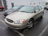 2000 Ford Taurus SEL Front 3/4 View