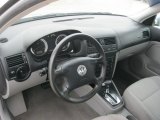 2004 Volkswagen Jetta GL Sedan Dashboard
