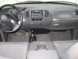 2000 Ford F150 XL Extended Cab 4x4 Dashboard