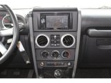 2009 Jeep Wrangler Unlimited Sahara 4x4 Controls