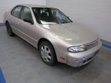 1996 Nissan Altima XE