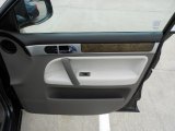 2010 Volkswagen Touareg TDI 4XMotion Door Panel