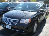 2012 Brilliant Black Crystal Pearl Chrysler Town & Country Touring #55779220