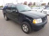 2005 Ford Explorer XLS 4x4 Front 3/4 View