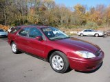 2005 Ford Taurus SEL Wagon Front 3/4 View