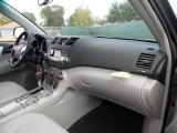 2012 Toyota Highlander SE Dashboard