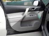 2012 Toyota Highlander SE Door Panel