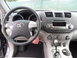 2012 Toyota Highlander SE Dashboard