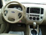 2006 Ford Escape Limited 4WD Dashboard