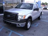 2010 Ford F150 XL Regular Cab 4x4 Front 3/4 View