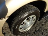 2004 Buick Rainier CXL AWD Wheel