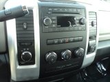 2010 Dodge Ram 1500 SLT Quad Cab 4x4 Controls