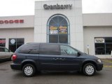 2007 Modern Blue Pearl Chrysler Town & Country LX #56481105