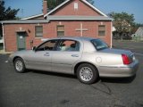 1999 Lincoln Town Car Signature Exterior