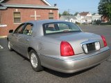 1999 Lincoln Town Car Signature Exterior