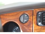 2000 Jaguar XK XK8 Coupe Controls