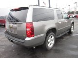 Graystone Metallic Chevrolet Suburban in 2008