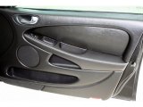 2002 Jaguar X-Type 3.0 Door Panel