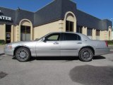 2006 Lincoln Town Car Signature Limited