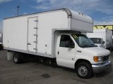 2004 Ford E Series Cutaway E450 Commercial Moving Truck Front 3/4 View