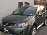 2009 Manitoba Green Metallic Mitsubishi Outlander SE 4WD #57034290