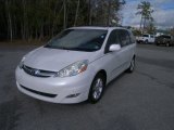 2006 Toyota Sienna Limited Front 3/4 View