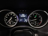 2011 Mercedes-Benz R 350 4Matic Gauges