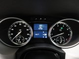 2011 Mercedes-Benz R 350 4Matic Gauges