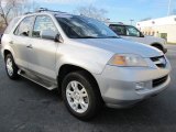 2004 Acura MDX  Front 3/4 View