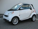 2009 Crystal White Smart fortwo passion cabriolet #57217167