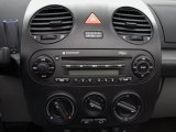 2004 Volkswagen New Beetle GLS 1.8T Convertible Controls