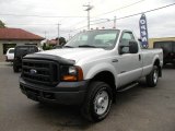 2006 Ford F250 Super Duty XL Regular Cab 4x4 Front 3/4 View