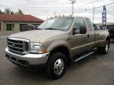 2004 Ford F350 Super Duty XLT SuperCab 4x4 Dually Front 3/4 View