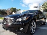 2011 Infiniti M 37 S Sedan Front 3/4 View