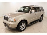 2004 Lincoln Aviator Luxury AWD Front 3/4 View
