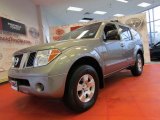 Nissan Pathfinder 2005 Data, Info and Specs