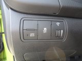 2012 Hyundai Accent SE 5 Door Controls