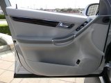 2010 Mercedes-Benz R 350 4Matic Door Panel