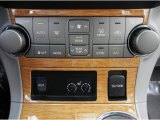 2009 Toyota Highlander Hybrid Limited 4WD Controls