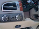 2012 Chevrolet Suburban 2500 LT Controls