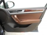 2012 Volkswagen Touareg VR6 FSI Lux 4XMotion Door Panel