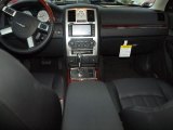 2010 Chrysler 300 C HEMI Dashboard