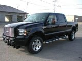 2005 Ford F350 Super Duty Harley-Davidson Crew Cab 4x4 Front 3/4 View