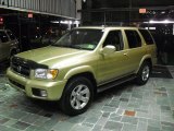 2004 Luminous Gold Metallic Nissan Pathfinder LE Platinum 4x4 #57875099