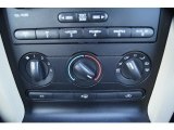 2009 Ford Mustang GT/CS California Special Convertible Controls