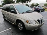 2005 Linen Gold Metallic Chrysler Town & Country Limited #58089944
