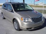 2009 Light Sandstone Metallic Chrysler Town & Country Limited #542465