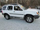 Cloud White Nissan Xterra in 2001