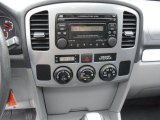 2004 Suzuki Grand Vitara LX 4WD Controls